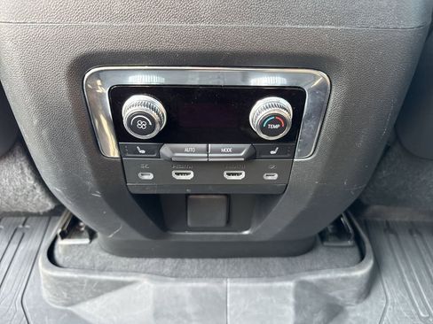 Certified 2023 GMC Yukon Denali Ultimate image 22