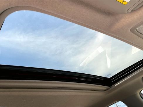 Used 2012 Toyota RAV4 Limited w/ Navigation Value Pkg FWD image 28