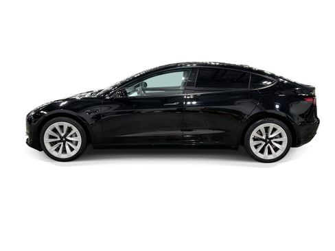 Certified 2023 Tesla Model 3 Standard Range RWD image 3
