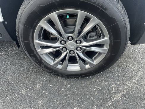 Used 2021 Cadillac XT5 Premium Luxury image 33