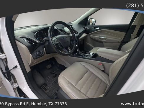 Used 2017 Ford Escape Titanium AWD/4WD image 14