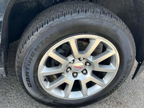 Used 2017 GMC Yukon Denali AWD/4WD image 16