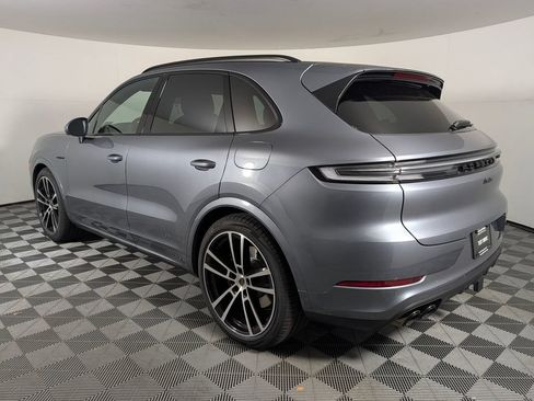 New 2026 Porsche Cayenne Turbo AWD/4WD image 3