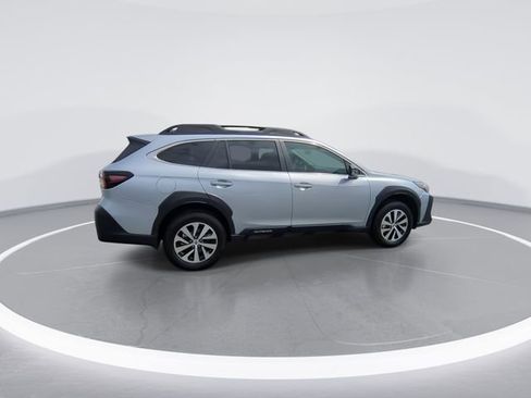 Used 2025 Subaru Outback Premium w/ Popular Package #1A image 8