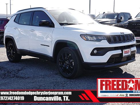 New 2026 Jeep Compass Latitude image 7