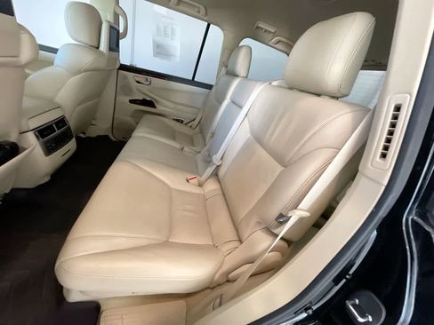 Used 2015 Lexus LX 570 image 23