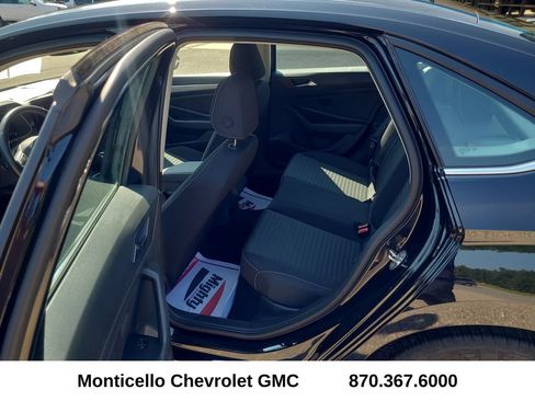 Used 2025 Volkswagen Jetta S FWD image 25