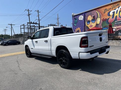 Used 2023 RAM 1500 Laramie AWD/4WD image 3