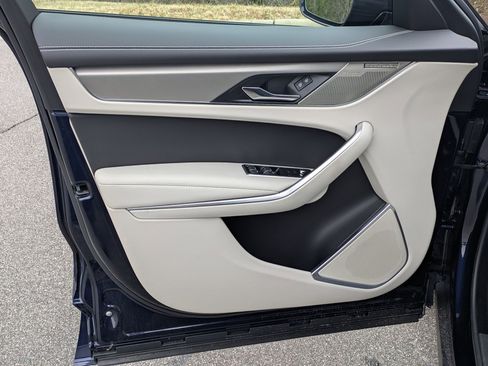 New 2026 Jaguar F-PACE R-Dynamic S image 20