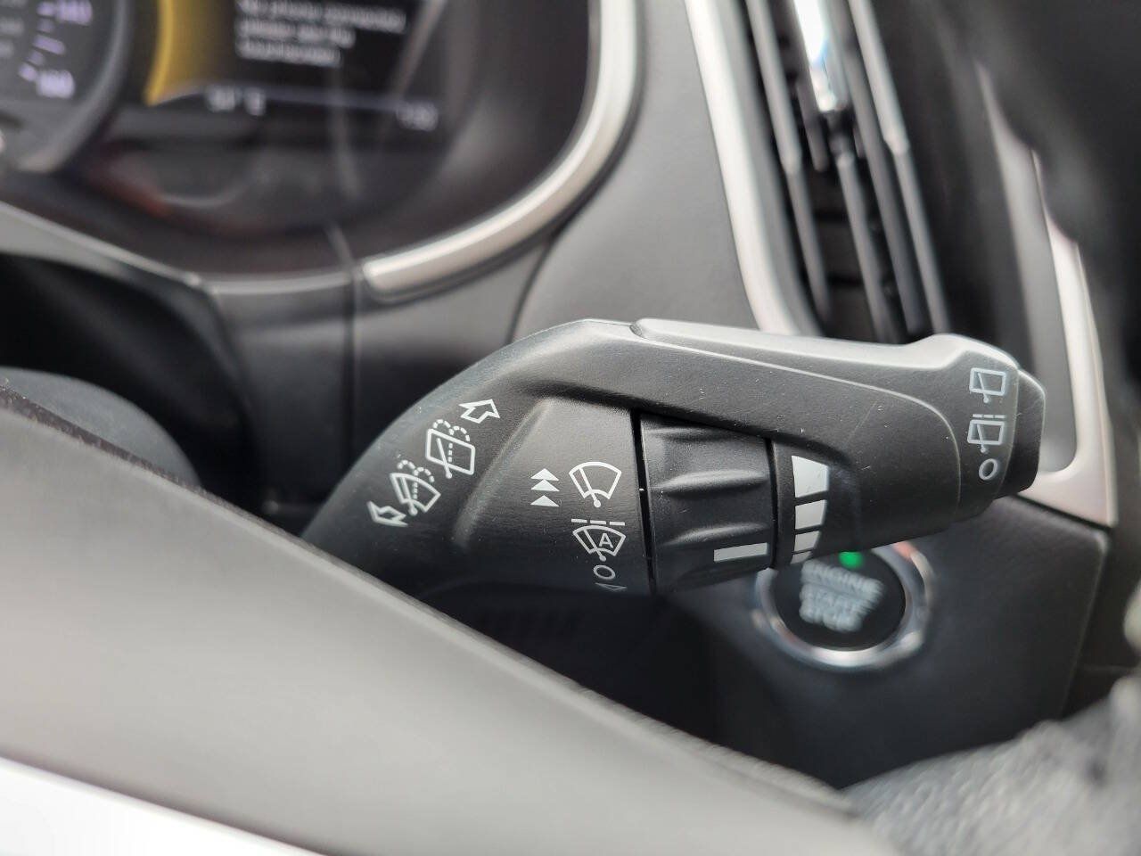 Used 2020 Ford Edge SEL AWD/4WD image 22