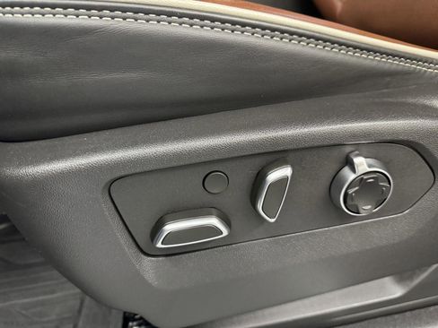 Used 2024 GMC Sierra 3500 Denali Ultimate image 23