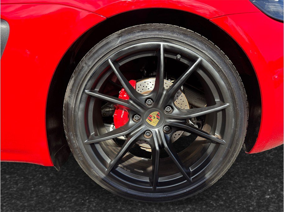 Used 2018 Porsche 718 Cayman GTS RWD image 14