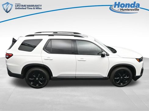 New 2026 Honda Pilot Black Edition image 23
