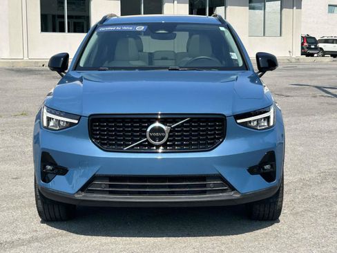 Certified 2024 Volvo XC40 B5 Plus AWD/4WD image 2