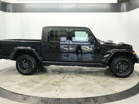 New 2026 Jeep Gladiator Sport AWD/4WD image 9