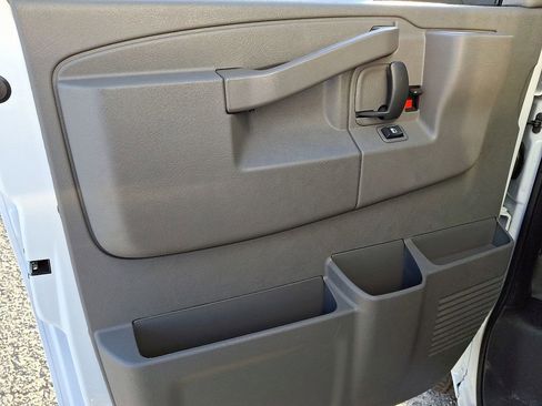 New 2025 Chevrolet Express 3500 w/ Power Convenience Package image 6