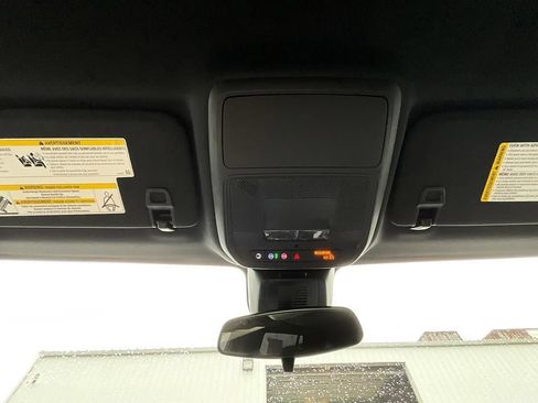 Used 2026 Chevrolet Equinox LT AWD/4WD image 27