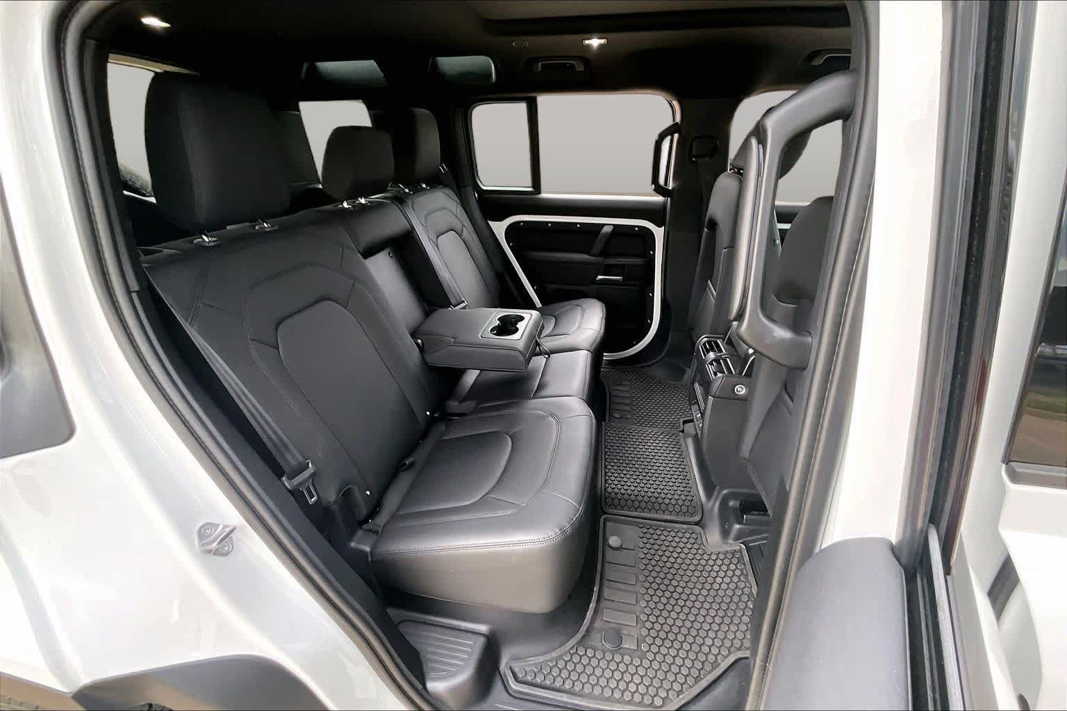 Used 2026 Land Rover Defender 110 S AWD/4WD image 18