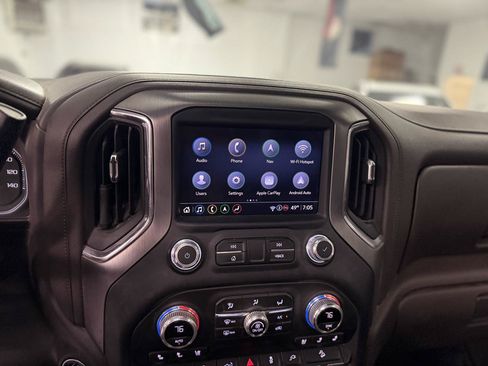Used 2022 GMC Sierra 3500 Denali w/ Denali Ultimate Package AWD/4WD image 27