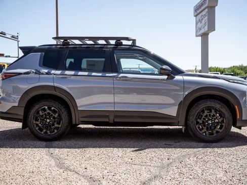 New 2026 Mitsubishi Outlander AWD image 4