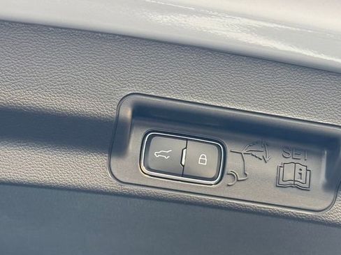 New 2026 Ford Explorer Active image 5