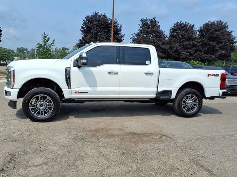 Used 2024 Ford F250 Limited w/ FX4 Off-Road Package AWD/4WD image 2