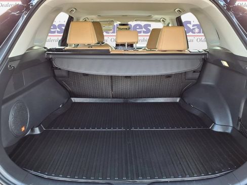 Used 2025 Toyota RAV4 Limited FWD image 10