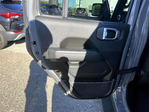 Used 2022 Jeep Wrangler Unlimited Sahara 4xe w/ Cold Weather Group image 15