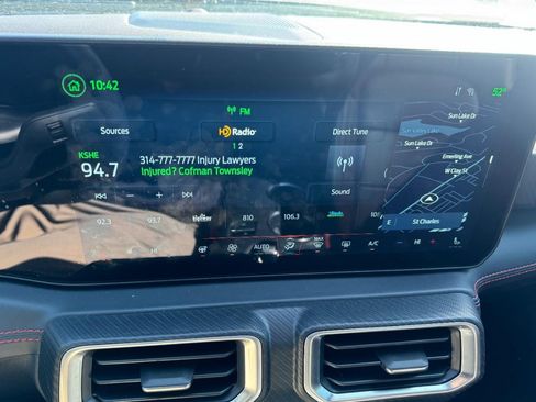 Used 2025 Ford Mustang Premium RWD image 17