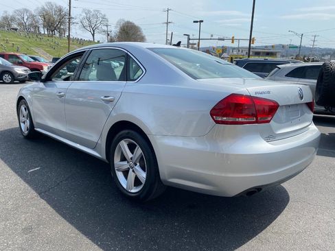 Used 2013 Volkswagen Passat 2.5 SE image 5
