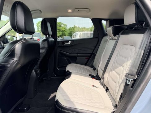 Used 2023 Ford Escape SE w/ PHEV Premium Package FWD image 12