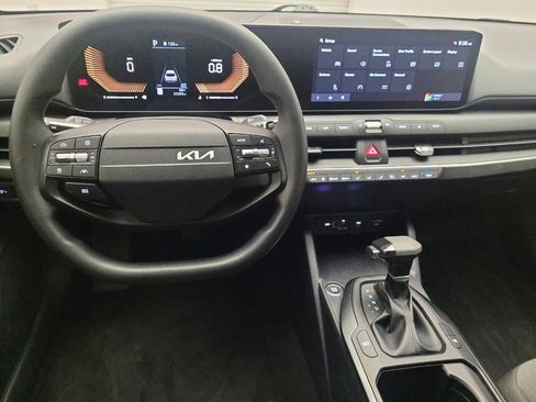 Used 2025 Kia K4 FWD image 22