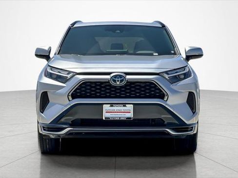 Certified 2022 Toyota RAV4 SE w/ Weather & Moonroof Package AWD/4WD image 8