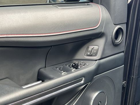 Used 2023 Ford Expedition Limited image 14