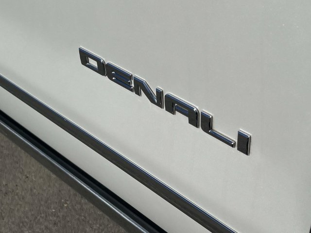 Used 2018 GMC Sierra 1500 Denali w/ Denali Ultimate Package AWD/4WD image 5