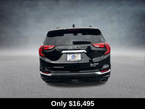 Used 2020 GMC Terrain Denali w/ Denali Premium Package image 4