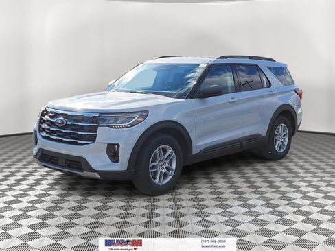 New 2026 Ford Explorer Active w/ Active Comfort Package RWD image 2