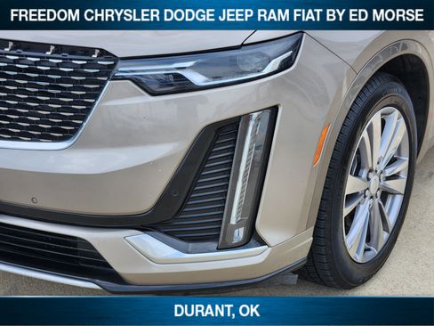 Used 2023 Cadillac XT6 Premium Luxury image 6