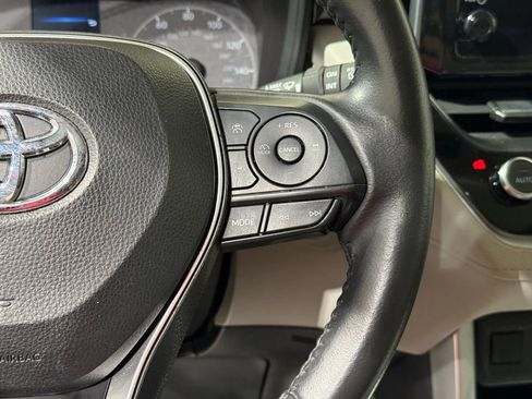 Certified 2023 Toyota Corolla Cross LE w/ Moonroof Package image 26