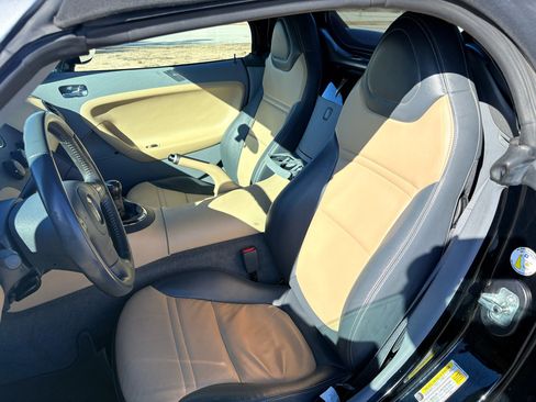 Used 2006 Pontiac Solstice 2dr Convertible w/ Premium Package image 21