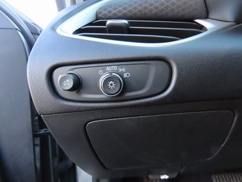 Used 2024 Chevrolet Malibu LT image 39