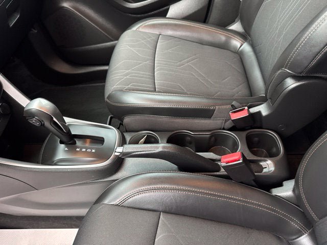 Used 2019 Chevrolet Trax LT w/ LT Convenience Package AWD/4WD image 16
