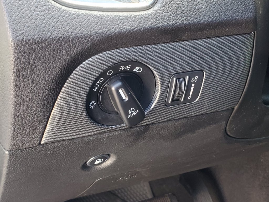 Used 2019 Dodge Durango GT AWD/4WD image 9