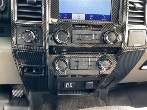 Used 2019 Ford F150 XLT AWD/4WD image 35