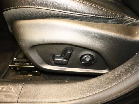 Used 2019 Jeep Compass Latitude w/ Safety & Security Group image 21