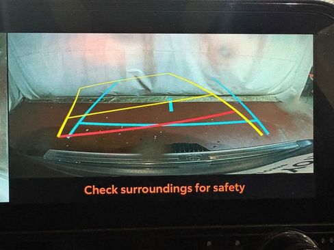 Used 2024 Toyota Highlander Platinum image 27