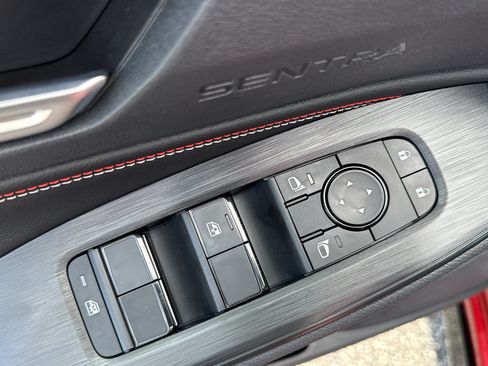 New 2027 Nissan Sentra SR FWD image 11