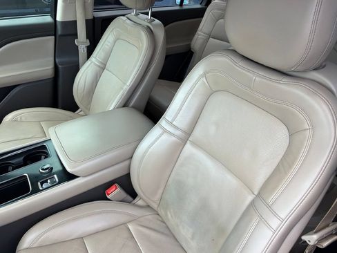 Used 2020 Lincoln Aviator Reserve w/ Elements Package Plus RWD image 8