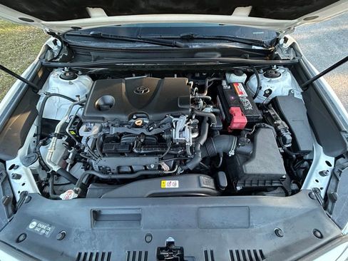 Used 2019 Toyota Camry SE image 11