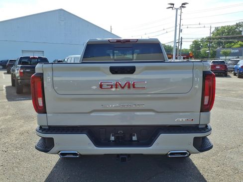 New 2026 GMC Sierra 1500 AT4 w/ AT4 Premium Package AWD/4WD image 5